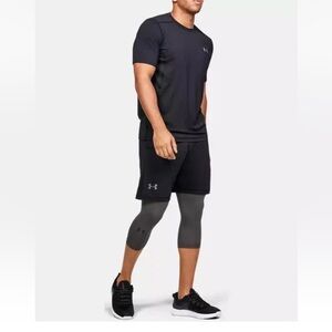 NWT Under Armour Men's HeatGear Armour 2.0 3/4 compression leggings in grey M